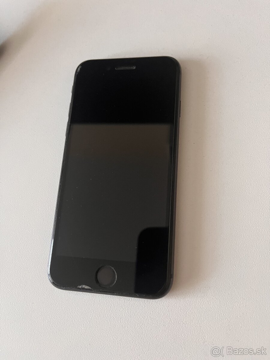iPhone 8 64GB - 2