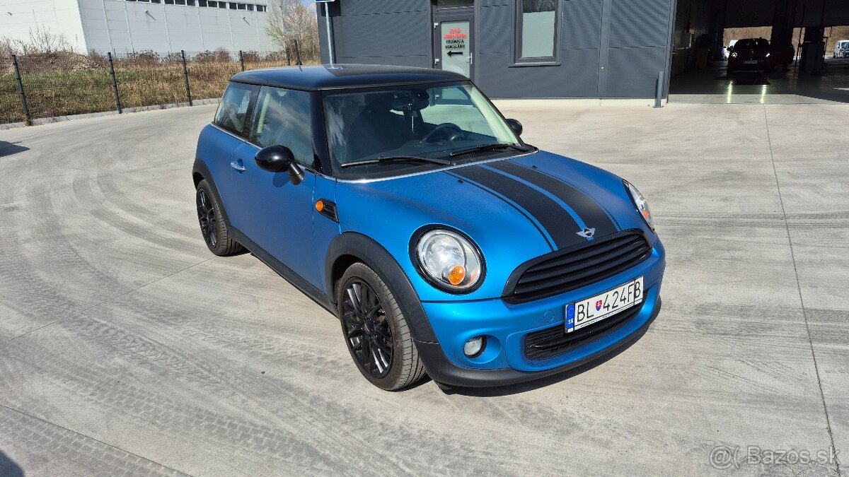 Mini Cooper 1.6 90 kw M6 kup.SR aj vymena - 2