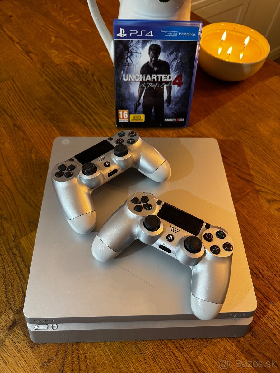 PS4 Slim 500GB + 2x ovládač + Uncharted 4 + káble - 2