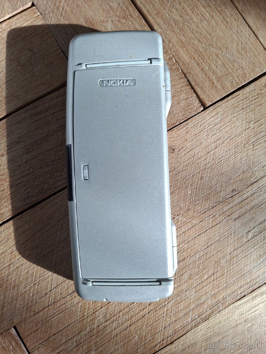 Predám NOKIA 9300 - 2