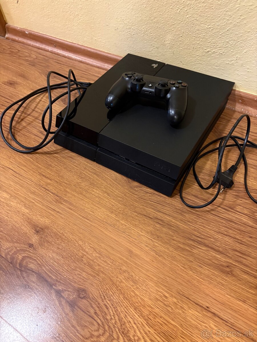 Playstation 4 - 2