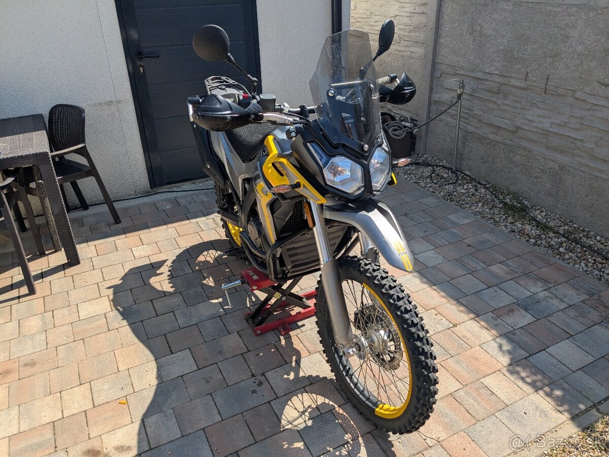 Voge 300 Rally