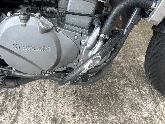 Kawasaki ER5 - 500 r.v. 2001 padnutá - REZERVOVANÁ - 2