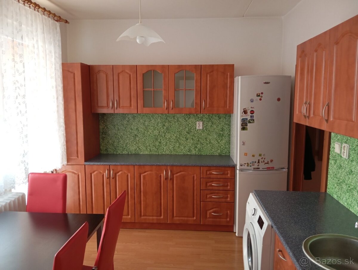 Prenájom 2-izbového bytu na sidlisku Terasa - 2