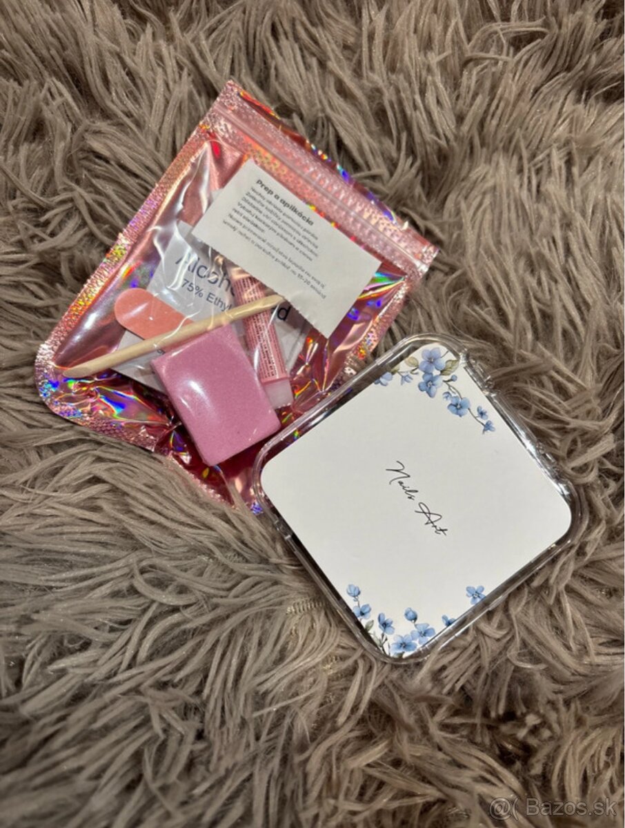 Press on umelé nechty - 2