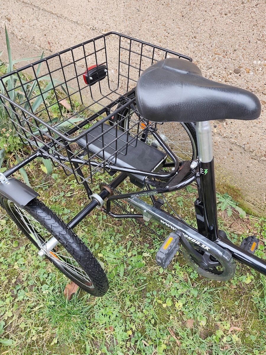 Elektricky trojkolesový bicykel - 2