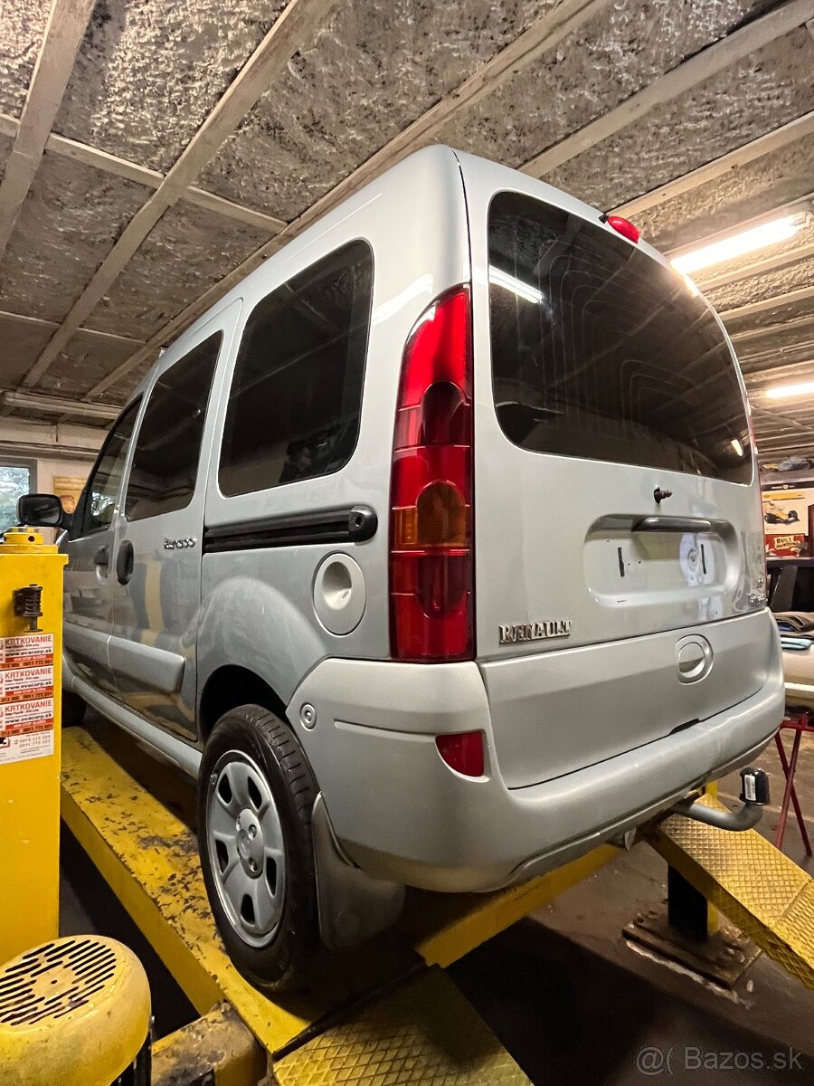 RENAULT KANGOO...RX4...4X4...NAFTA... - 2