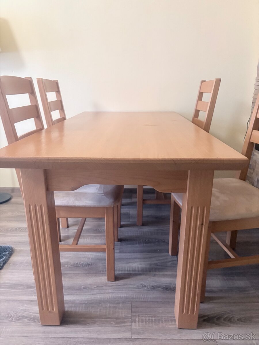 Jedálenský stôl - 2