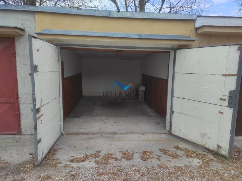 Na predaj GARÁŽ - Galanta, pri parku - 2