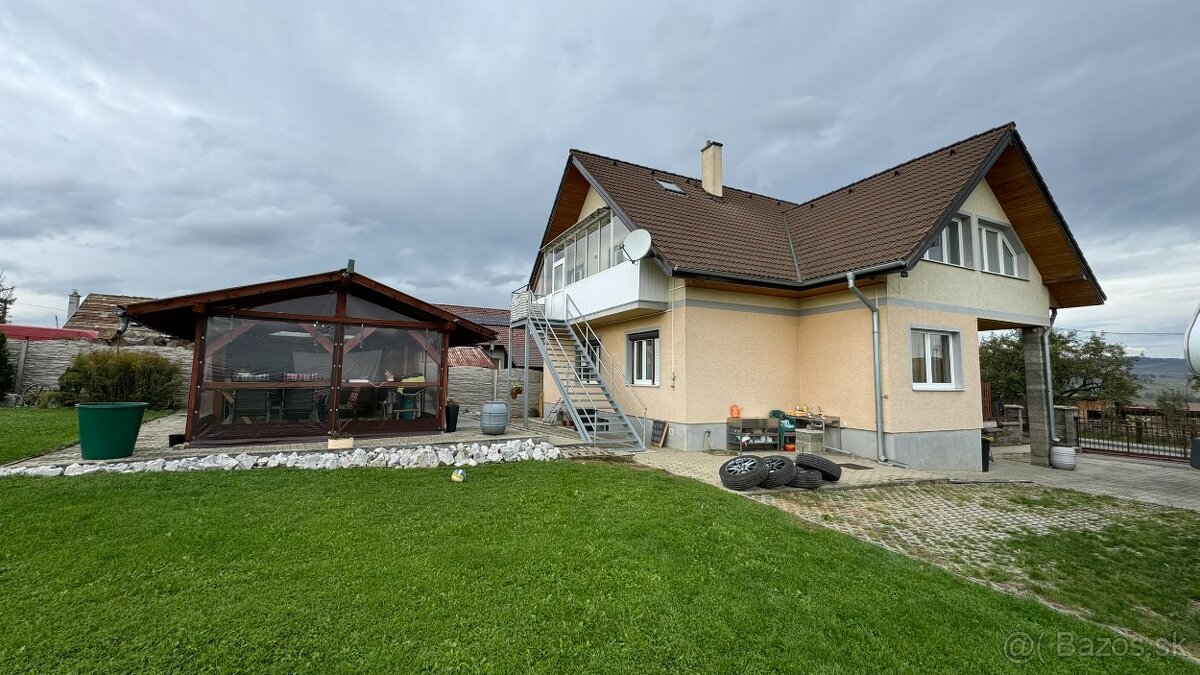 Rodinný dom s vírivkou - Sp. Tomášovce - 2