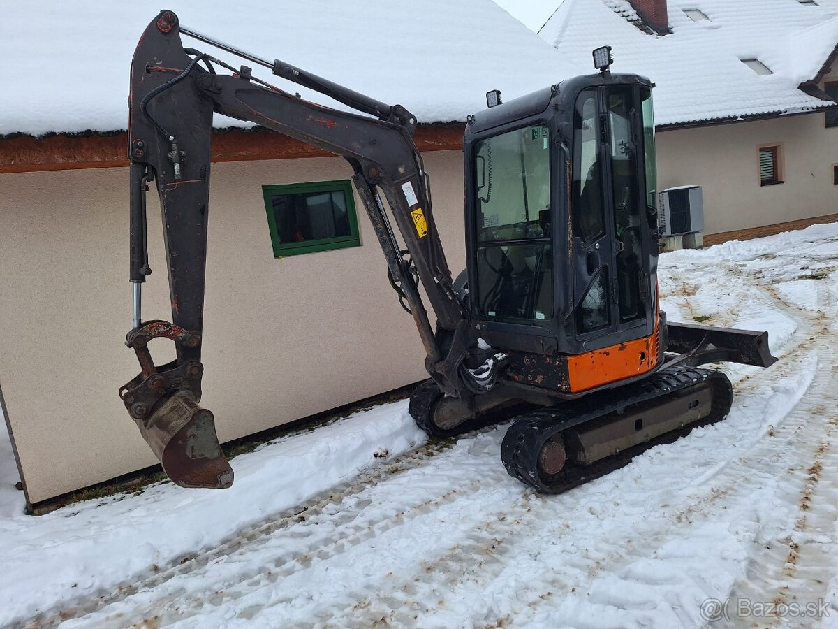 Minibager Hitachi ZX30 - 2