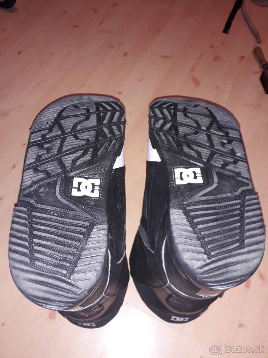 snowboard topanky DC CONTROL v perfektnom stave EU 44.5 - 2