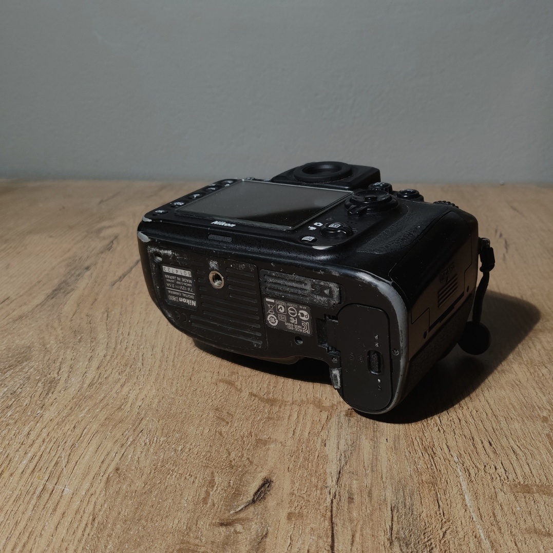 NIKON D800 s battery gripom - 2