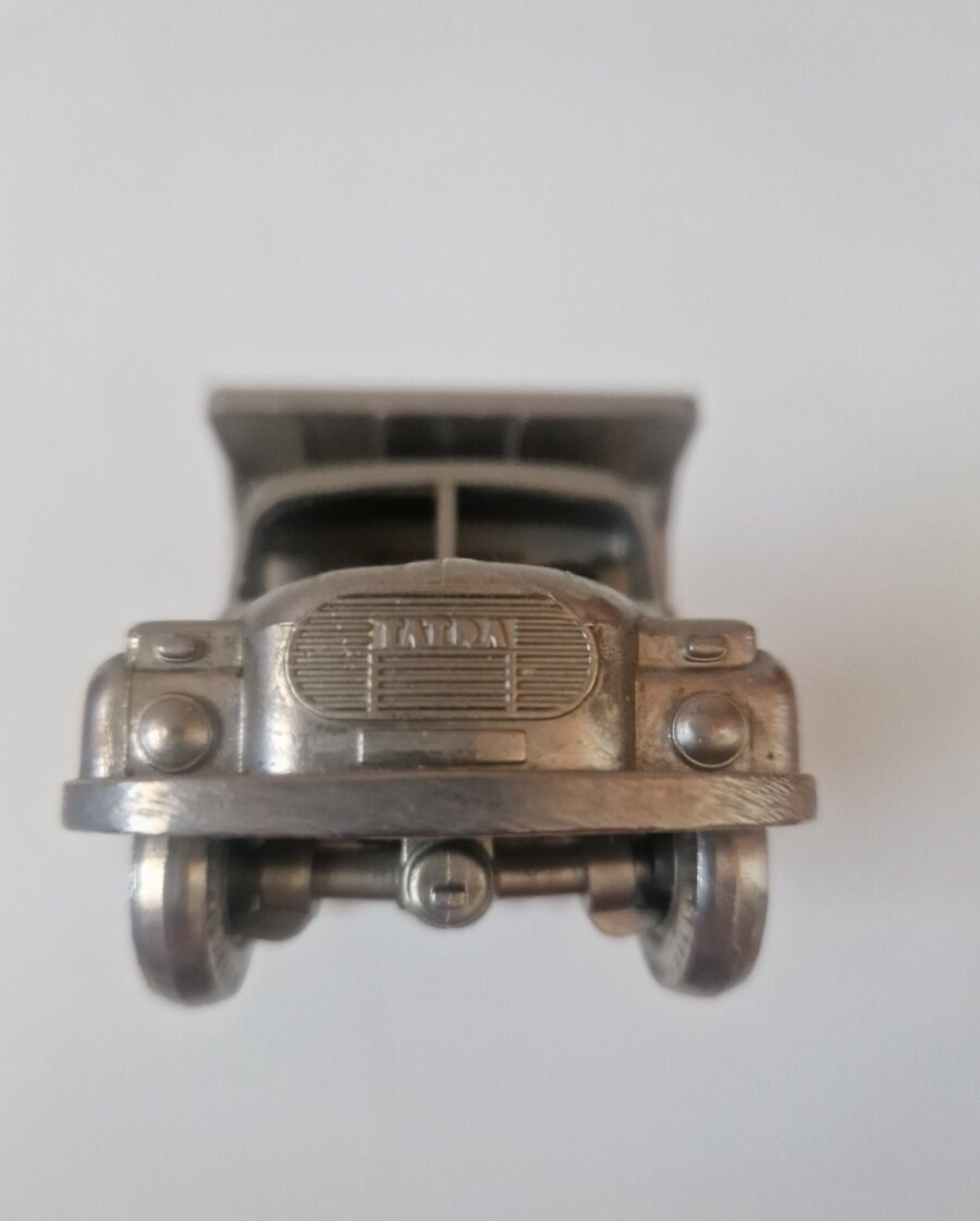 TATRA 148 kovový model - 2