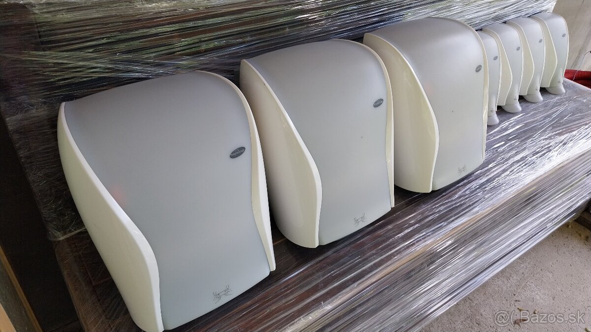 Nástenný dávkovač mydla + držiak na papierové utierky - 2