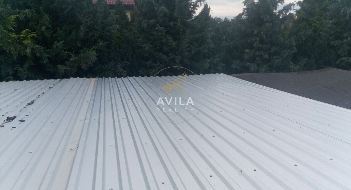 NA PREDAJ: garáž 18m2 - Hlohovec - 2