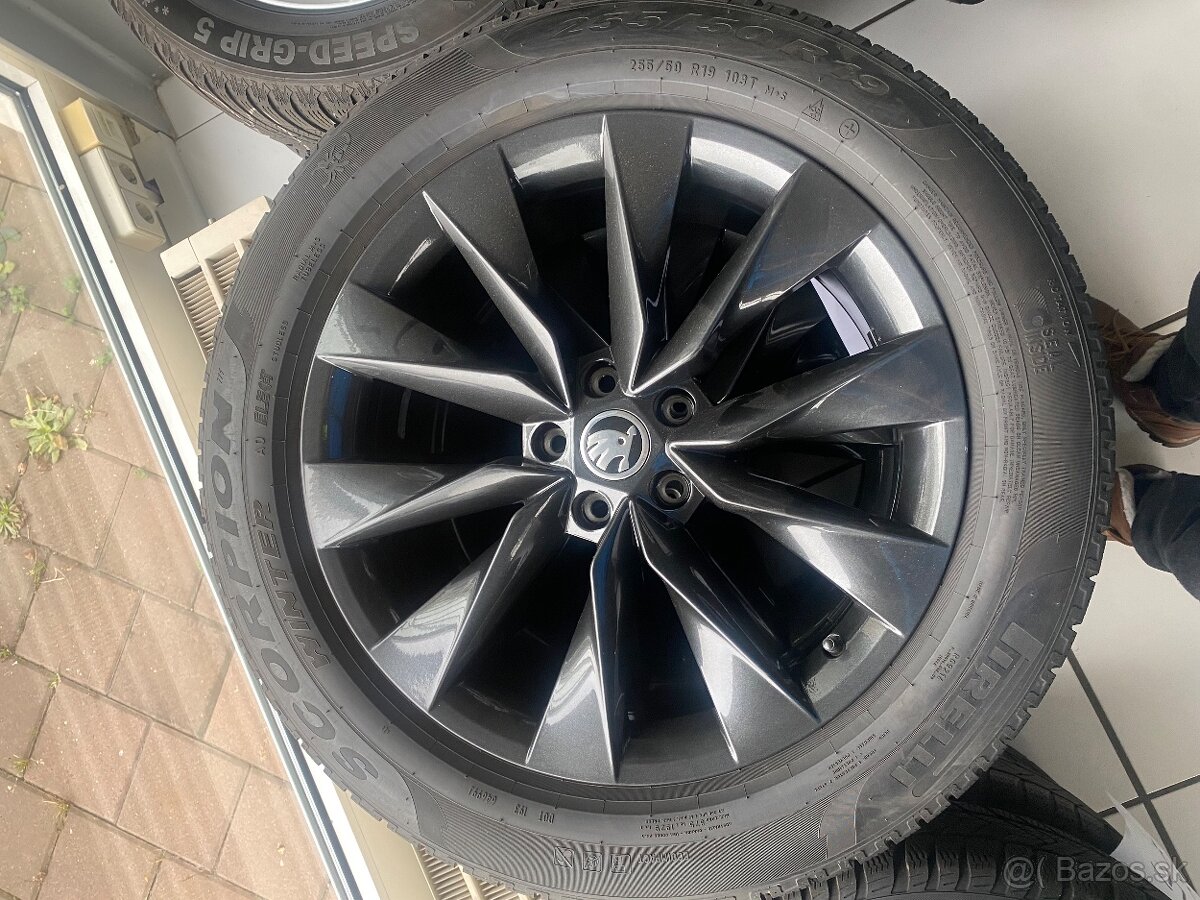 Predam orginal elektrony Alu Enyaq r19 - 2