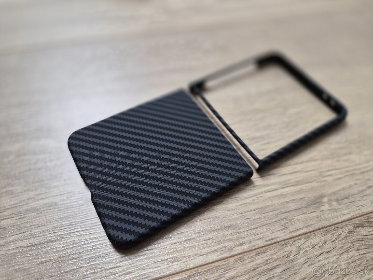 karbónový kryt pre Samsung Flip 7 - 2