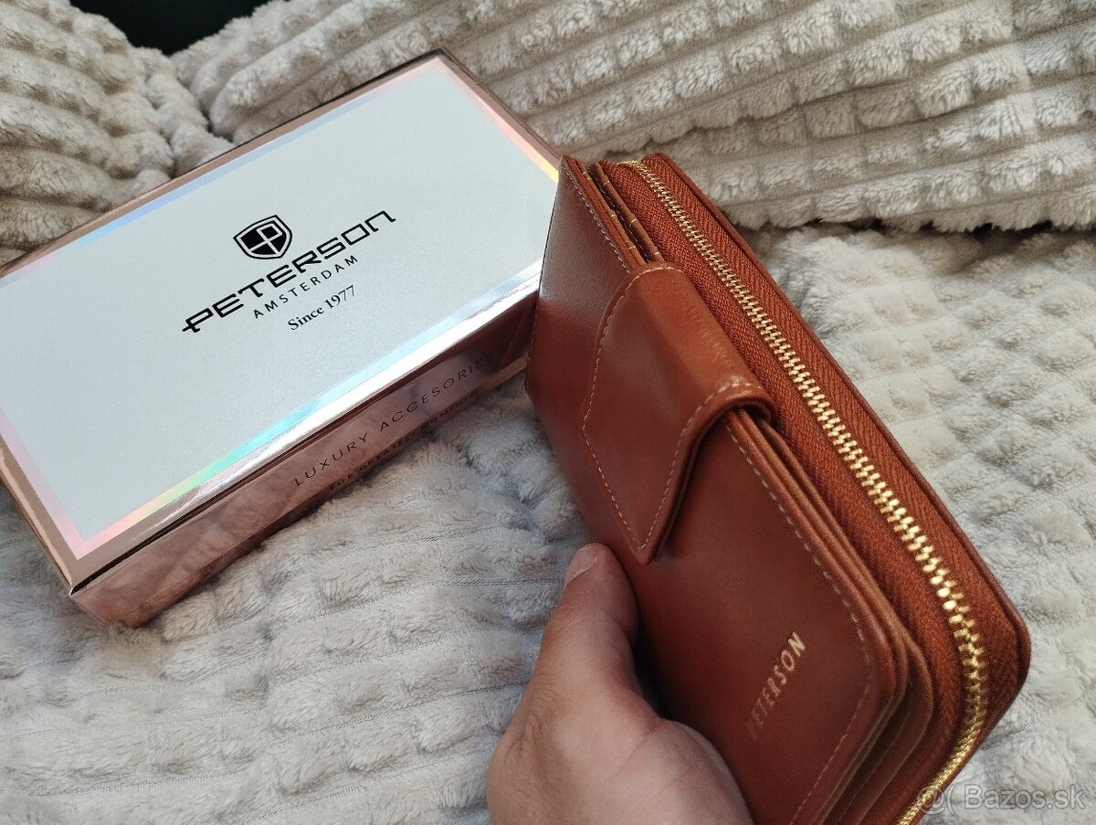 Dámska peňaženka hnedej farby - 2