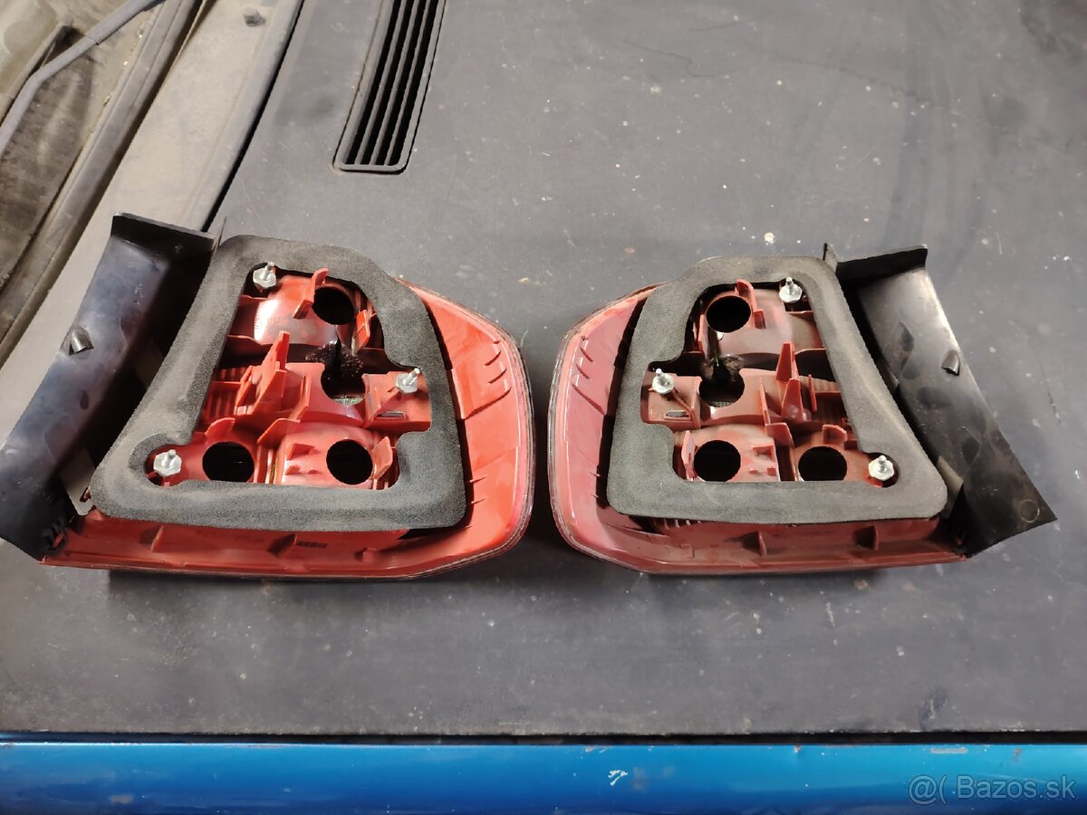 Bmw e90 zadné svetlá - 2