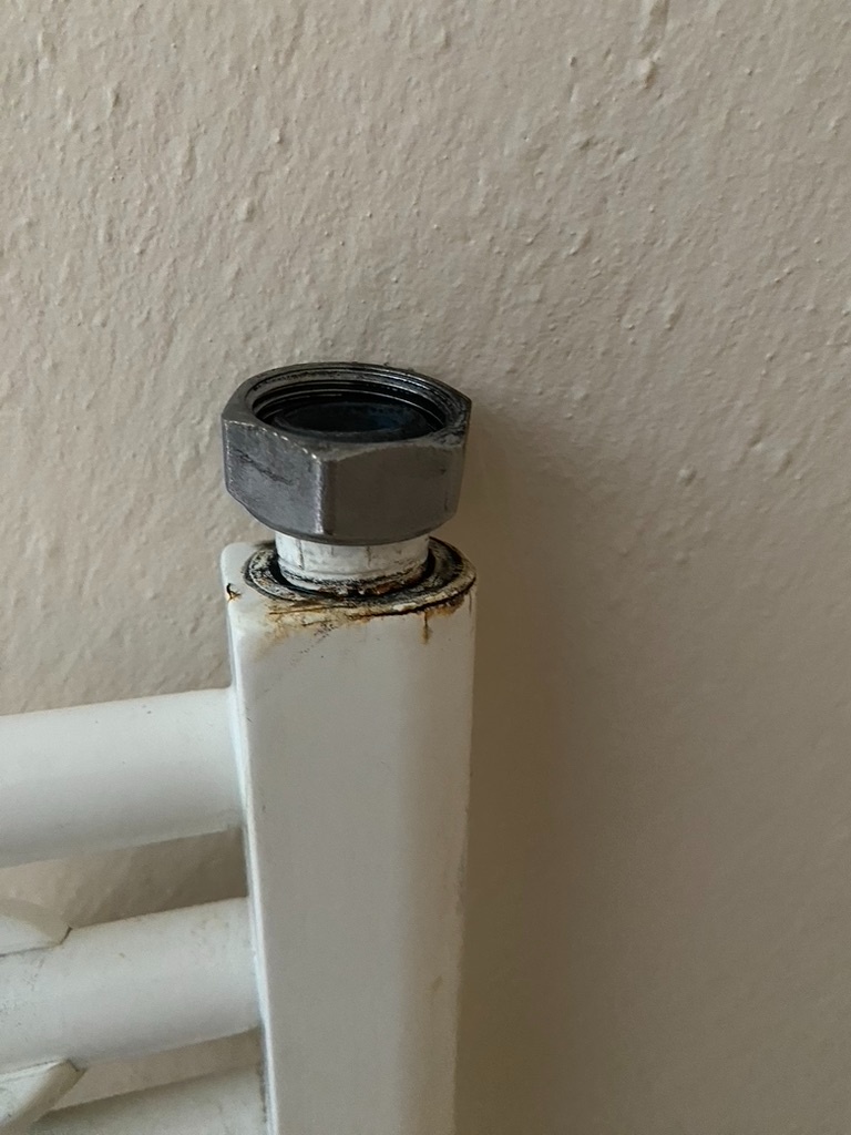 Použivaný kupelnovy radiator - 2