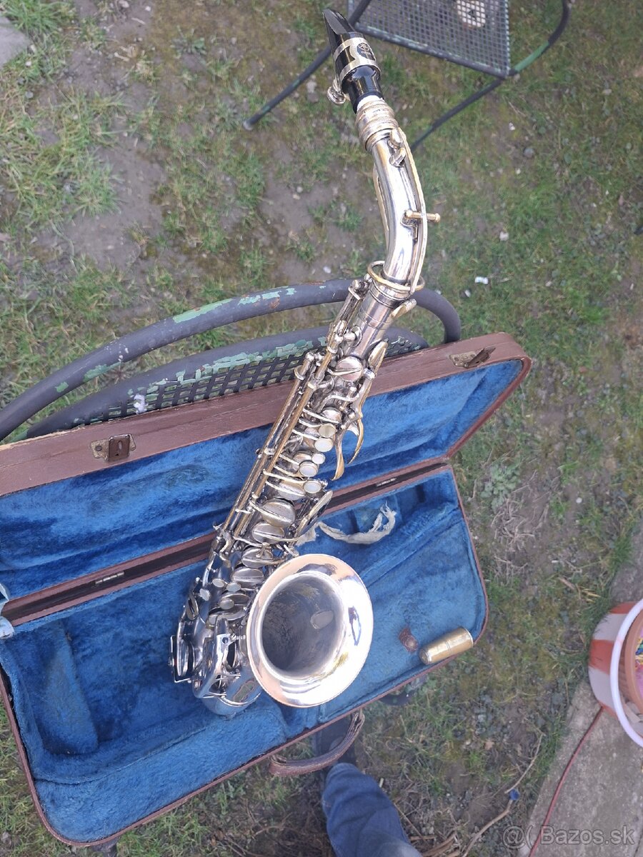 Saxofón - 2