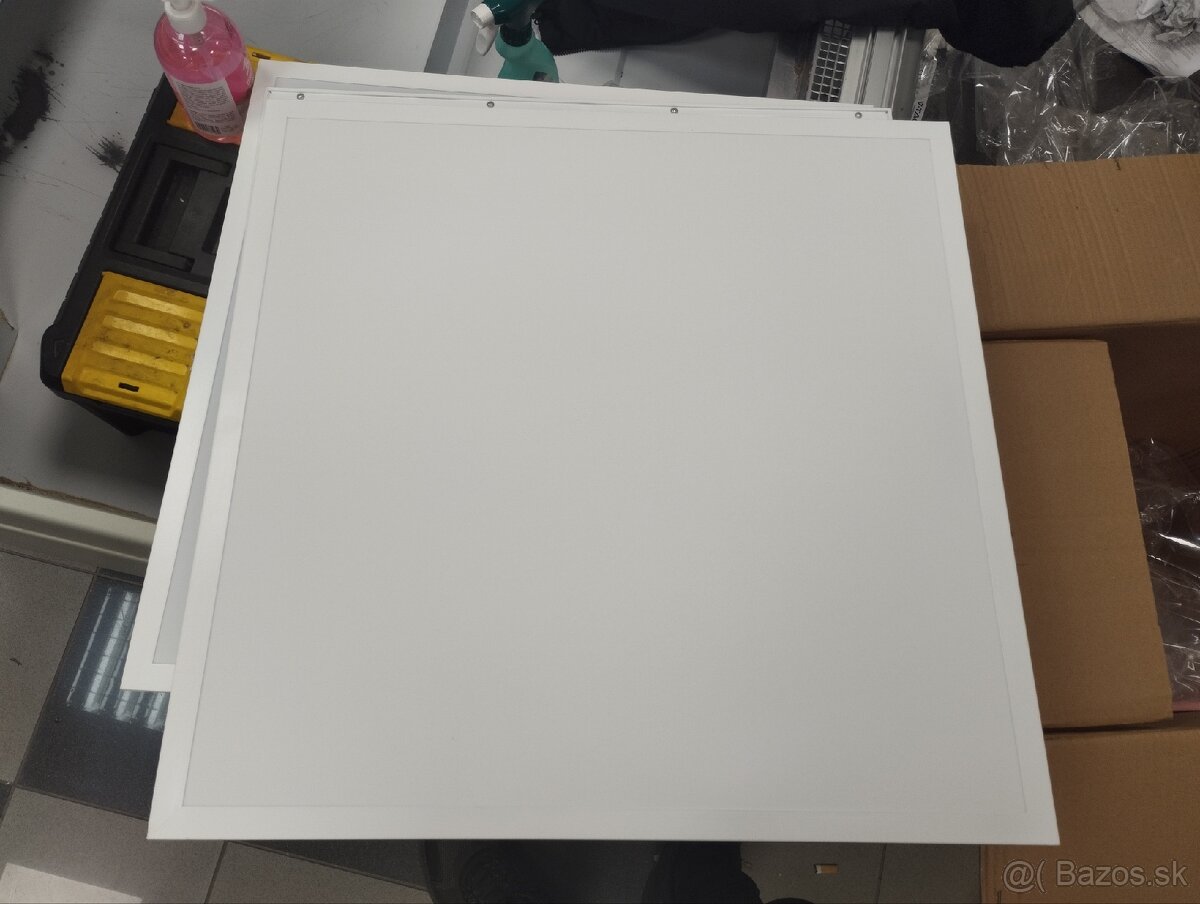 Keď svetlo 60×60 - 2