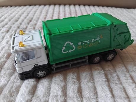 Hračkárske autá - 2