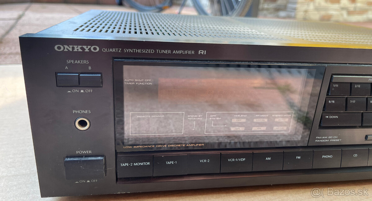 zosilovač Onkyo TX-830 - 2