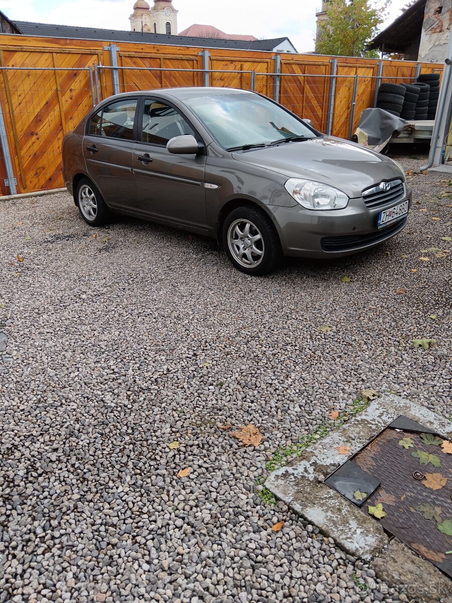 Hyundai Accent 1.4i rok.2009 - 2