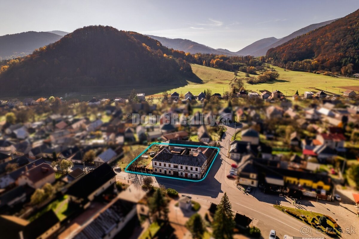 PREDAJ: Historický hostinec pod Muránskym Hradom, 1102 m2, M - 2