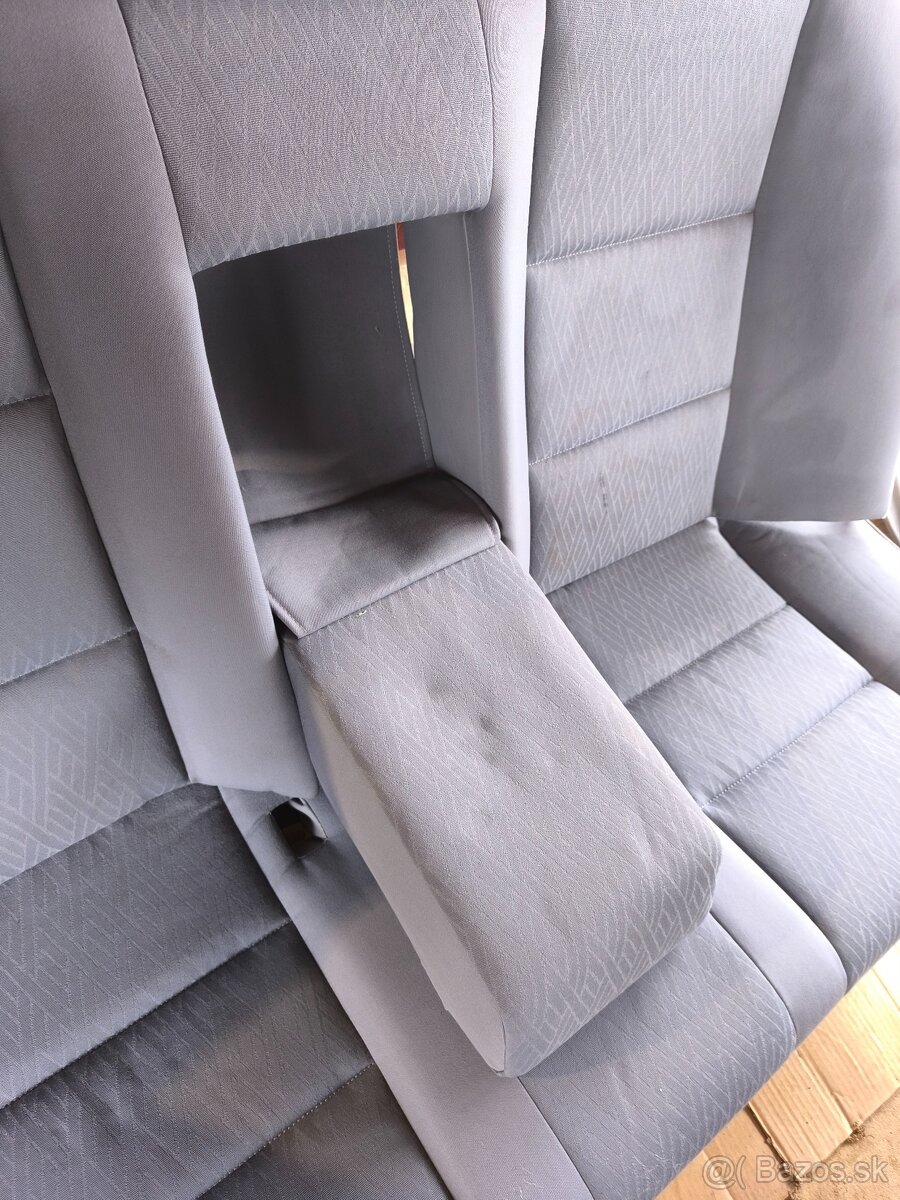 Interiér do BMW e39 - 2