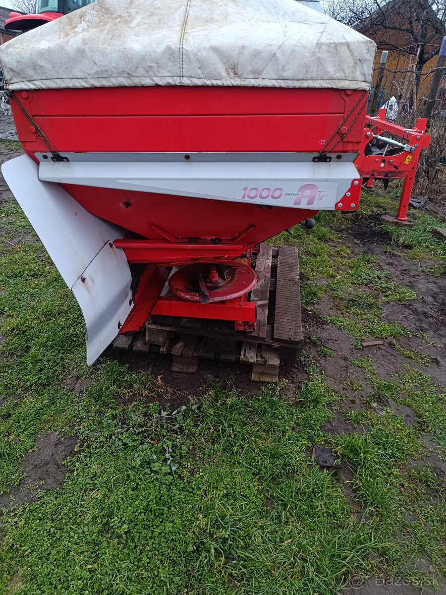 Rozmetadlo umeleho hnojiva - 2