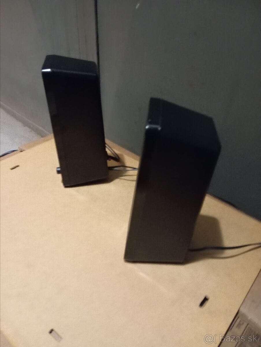 Stereo reproduktory GENIUS - 2