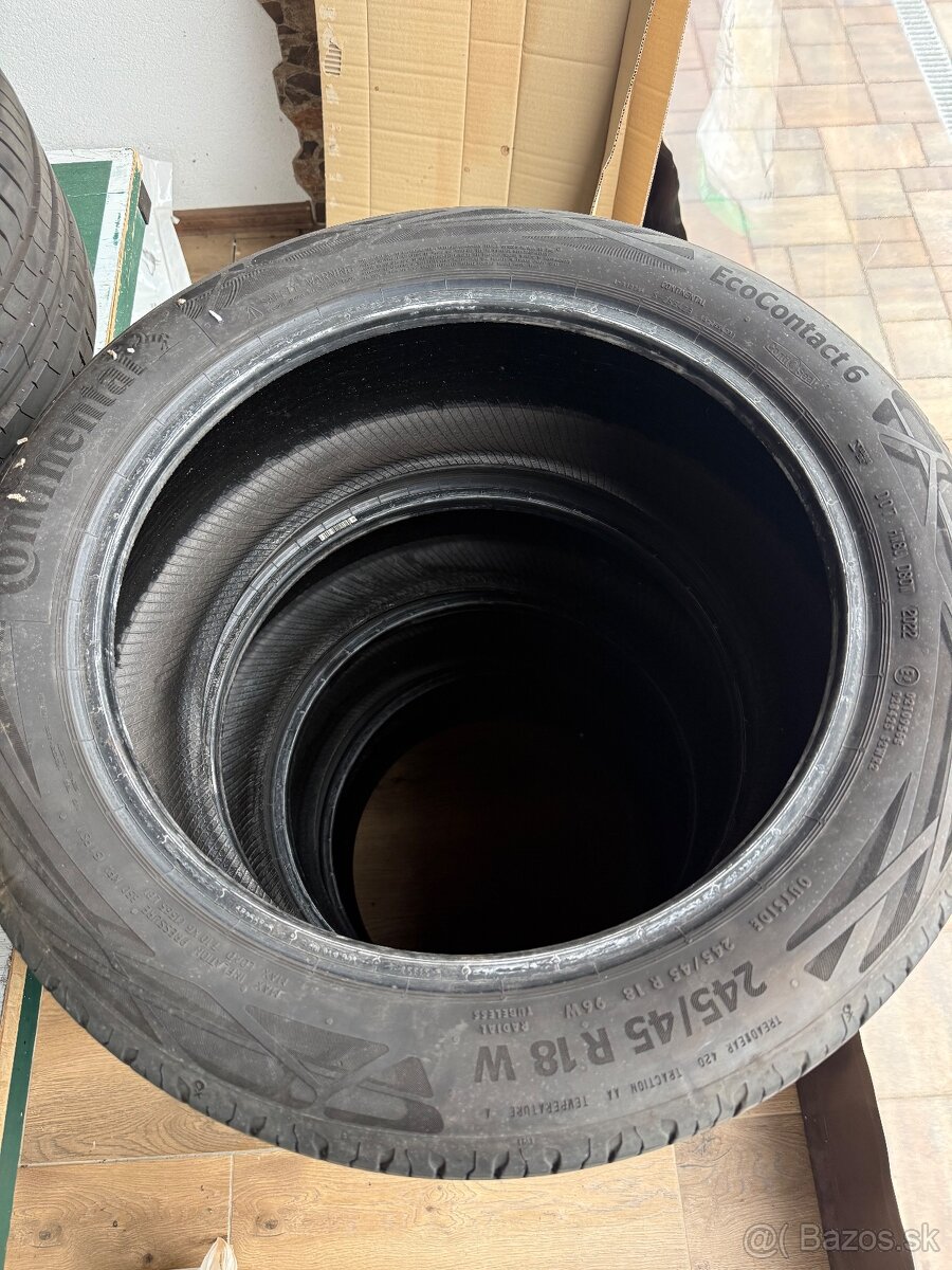 245/45 R18W - 2