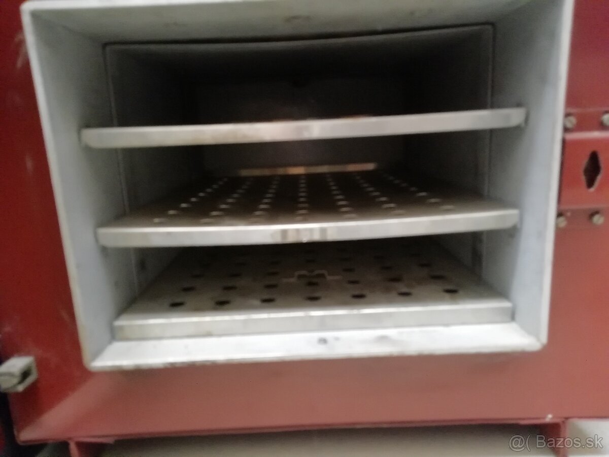 Laboratórna sušiaca pec do 250 °C - 2