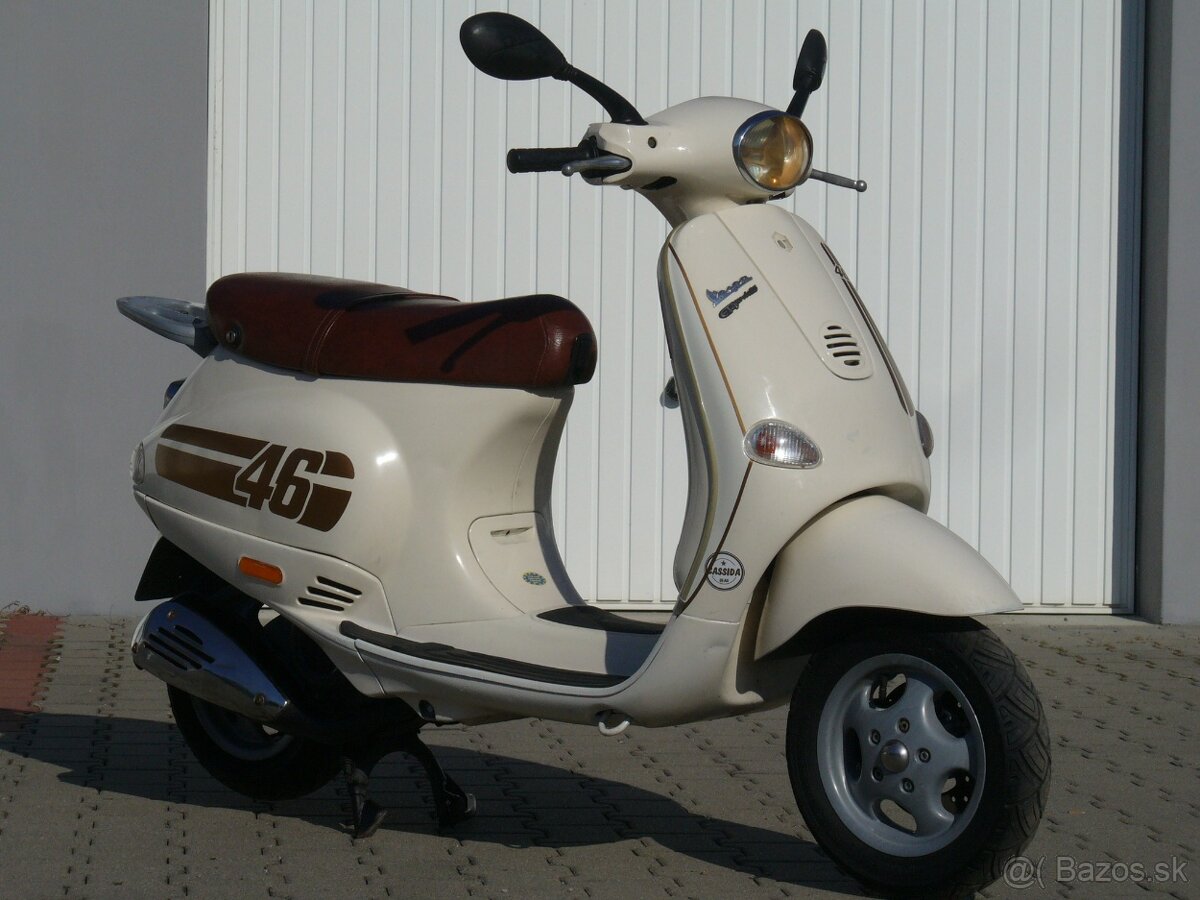 Vespa et 4 125 - 2