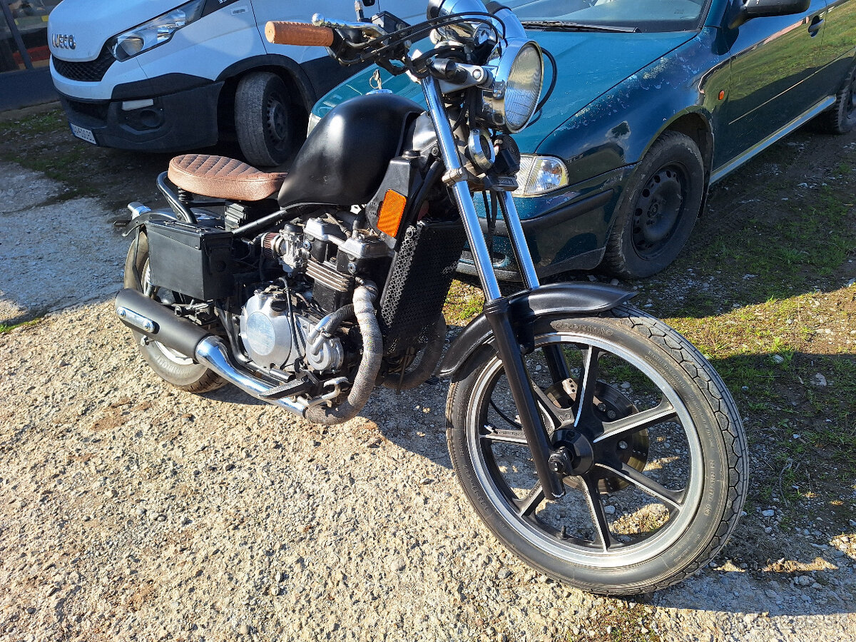 Kawasaki LTD 450 - 2