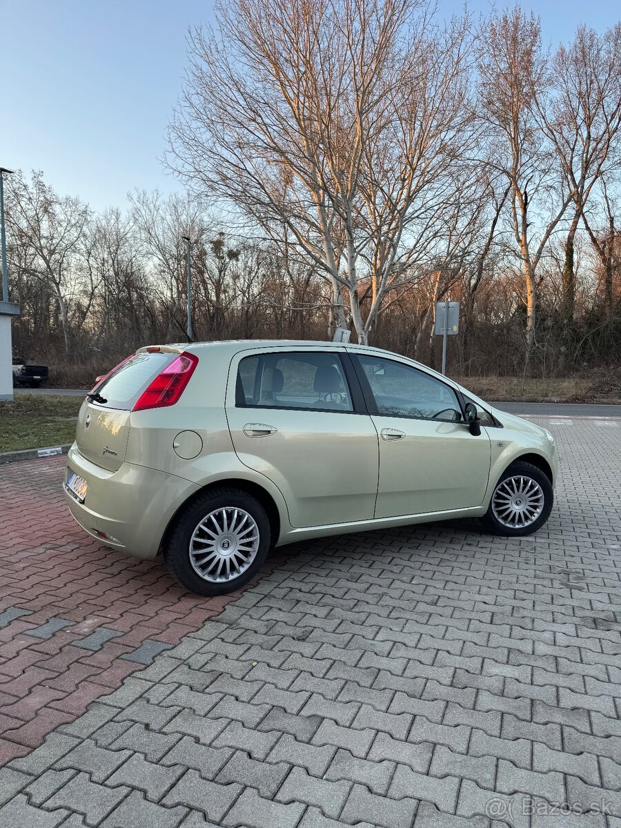 Fiat grande punto - 2