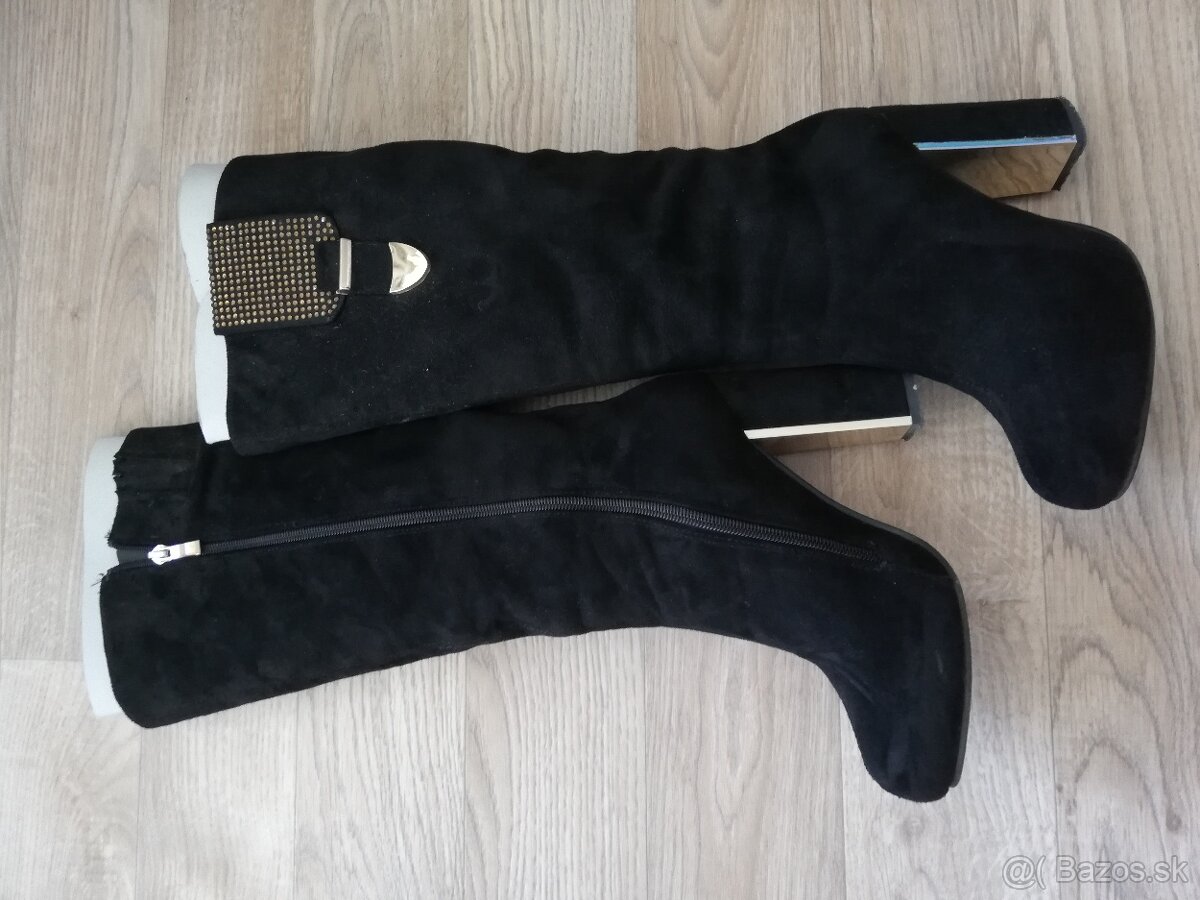 čierne semišové čižmy č.35 - 2