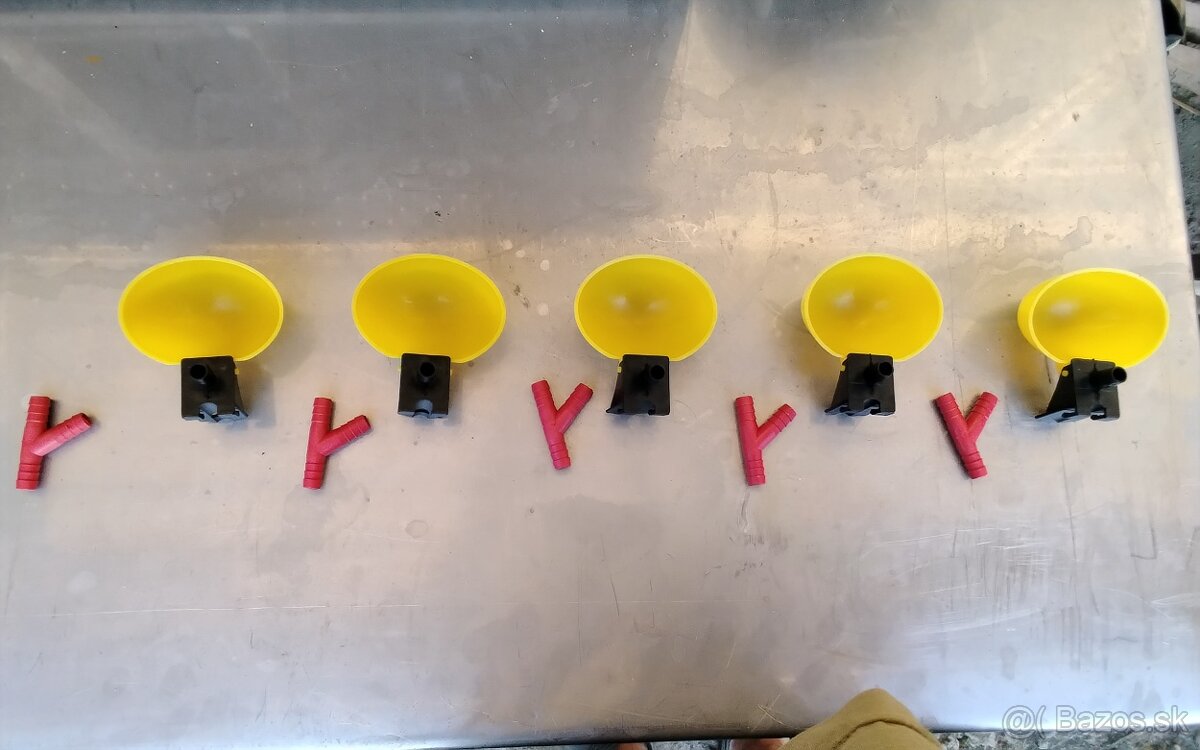 Predám napajačky - 2