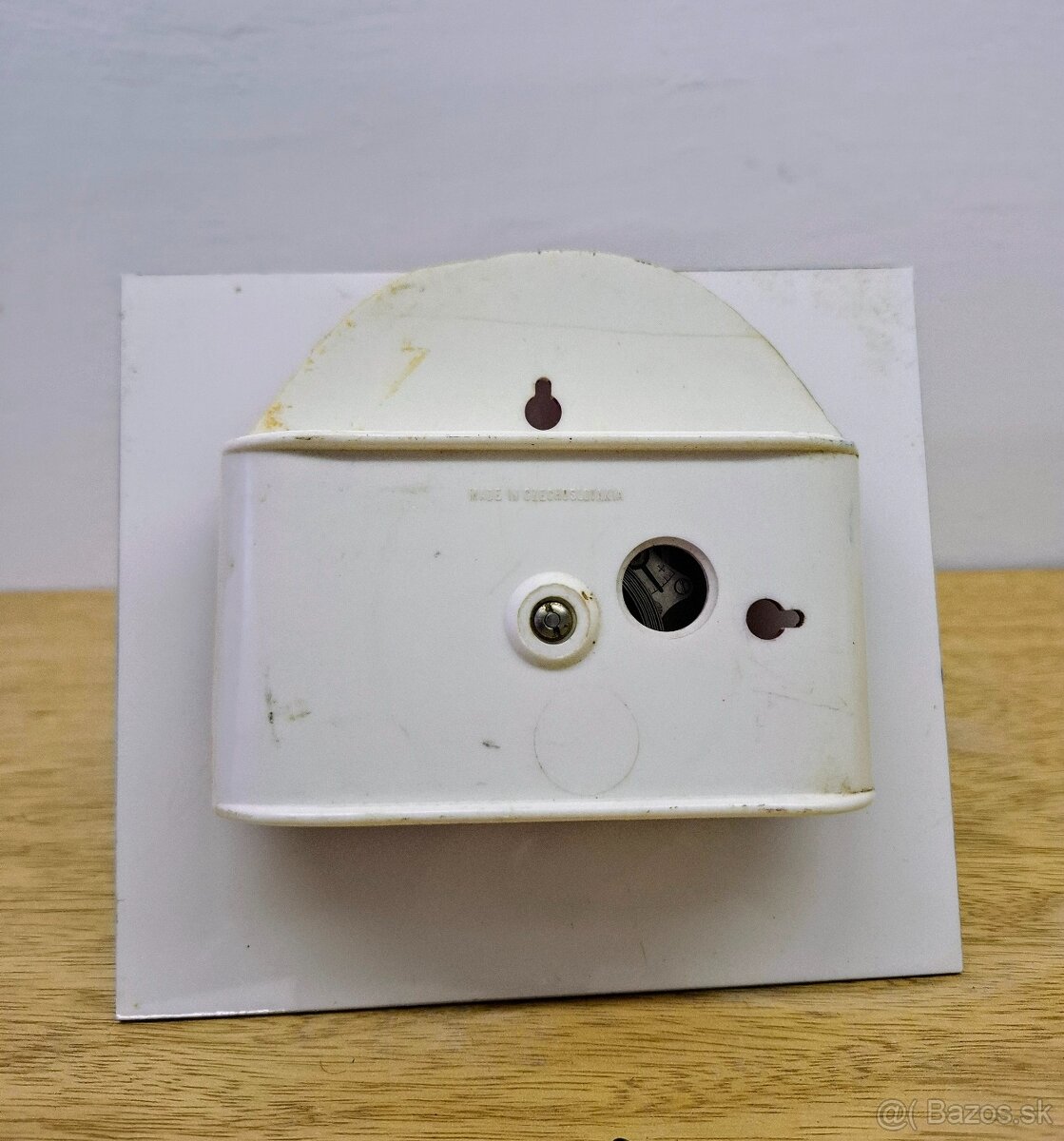 Retro nástenné hodiny PRIM - 2