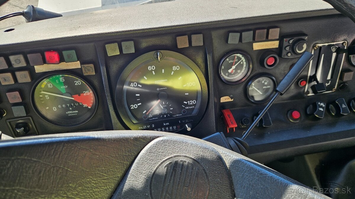 Tatra 815 T2 4x4 cisterna PHM - 2