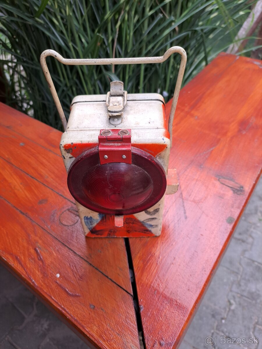 ŽELEZNIČIARSKA Lampa. - 2