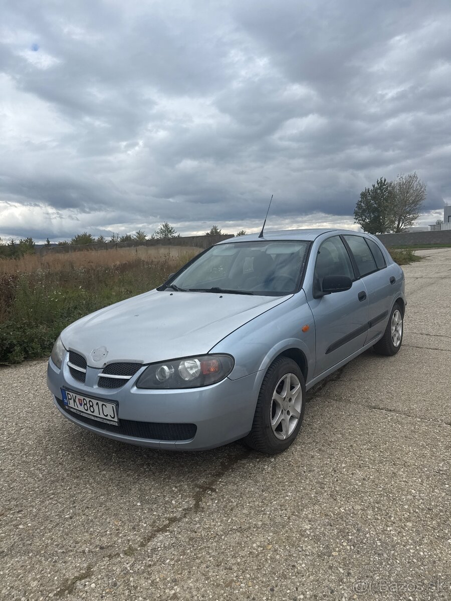 Nissan Almera 1.5 16v - 2