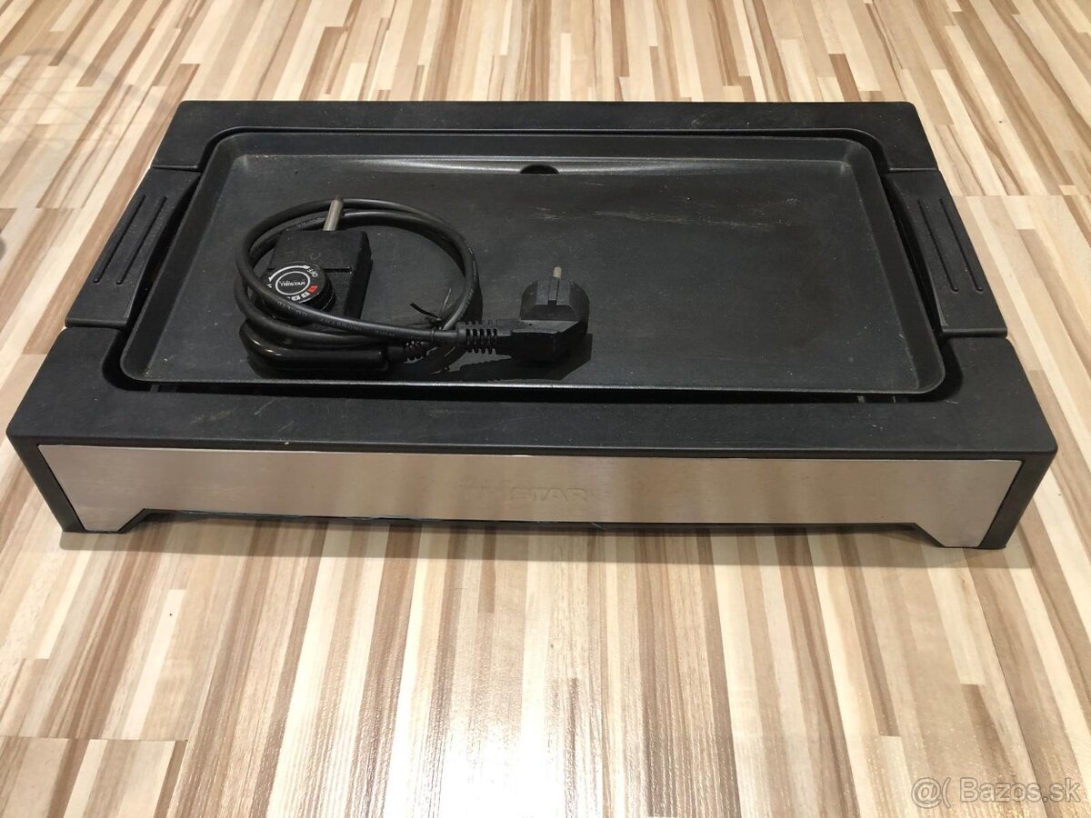 Elektrická grilovacia panvica Tristar, náradie ku grilu - 2