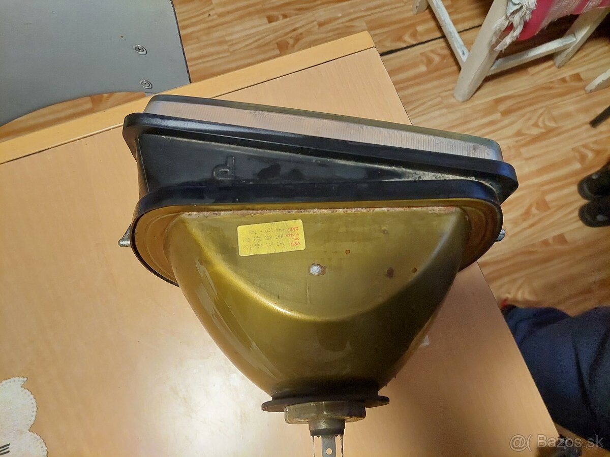 Predné svetlá škoda 120 - 2