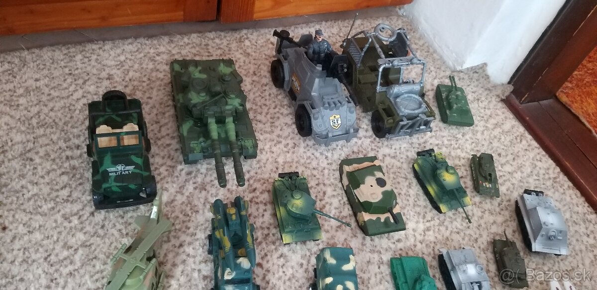 Auticka, tanky, lietadla - 2