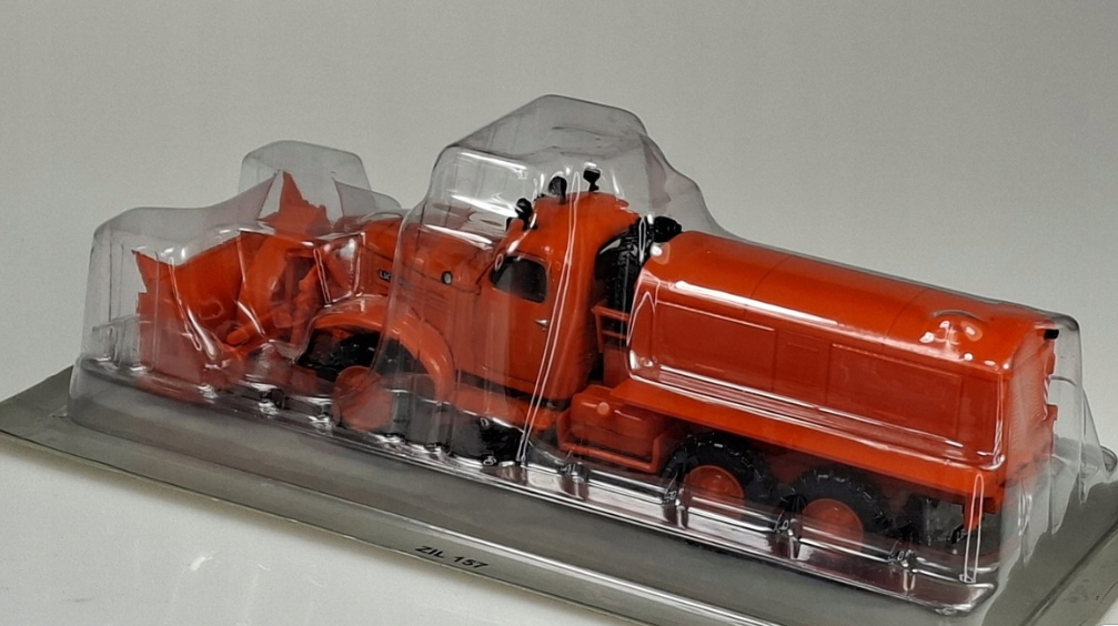 ZIL-157 D-470 1:43 fréza - 2