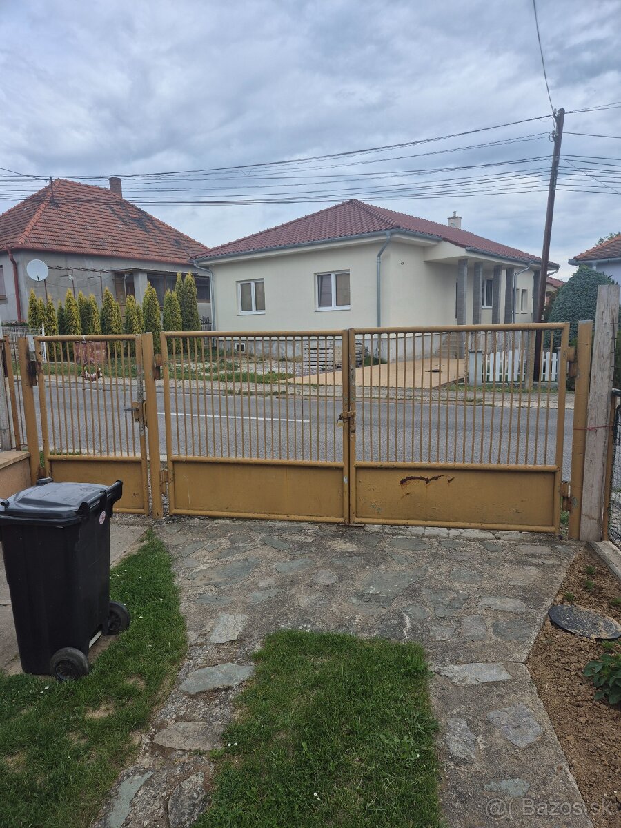 Dvojkrídlová brána - 2